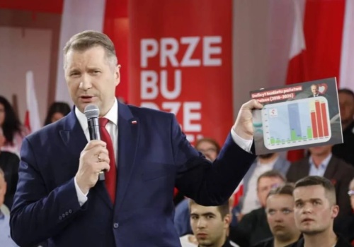 Czarnek alarmuje o potężnych długach Polski. 