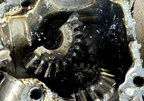 To często jedyna, ale poważna awaria przekładni rozsiewacza. Zobacz, jakie są konsekwencje