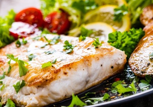 Polacy uwielbiają te ryby, a mają najwięcej rtęci! Specjaliści wskazują, których gatunków unikać