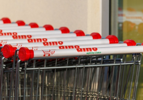 Rozmowy w Dino 27 kwietnia. Związkowcy: gdzie się schował założyciel Dino?