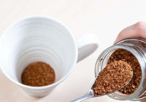 Czy kawa rozpuszczalna szkodzi? Prawda jest bardziej złożona niż się wydaje