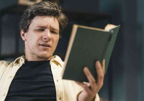 Kto to naprawdę pisał? Literatura z procesora AI