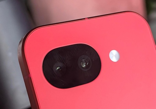 Czy warto wybrać tańszy smartfon od Google? Pixel 10a bez tajemnic