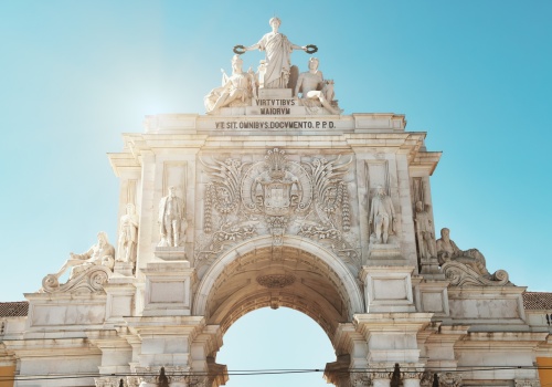 Portugalska przygoda – dlaczego ten kraj na krańcu Europy zachwyca turystów?