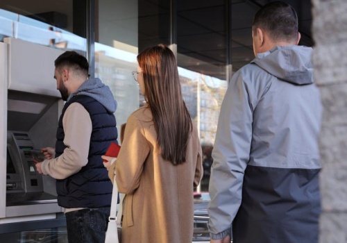 Uzbekistan bez gotówki. Szokowa reforma uderza w portfele i wywołuje kolejki