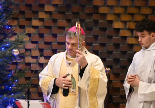Abp Zbigniew Zieliński: modlimy się o klimat otwarcia na życie dla Kościoła