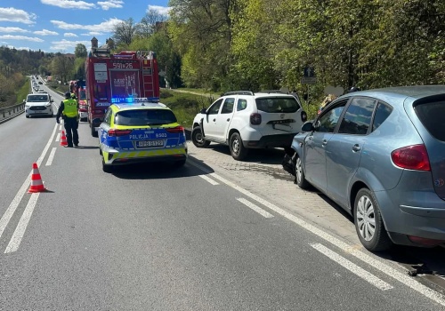 Bardo - kolizja czterech pojazdów na DK8