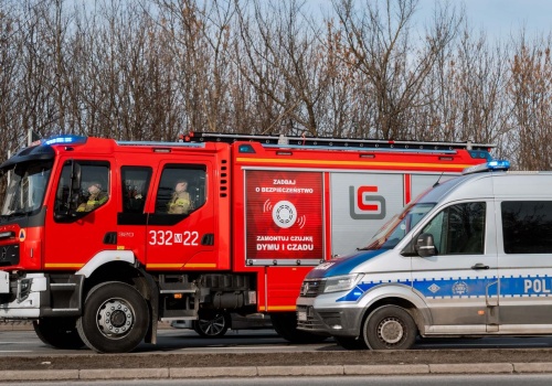 Kolizja drogowa w Radomiu. Poszkodowany mężczyzna trafił do szpitala