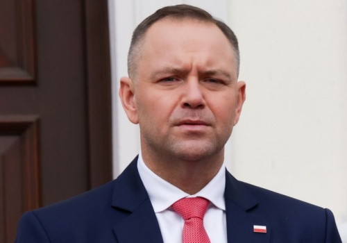 2 nowe sondaże biją w Nawrockiego. W jednym padło pytanie o funkcję premiera