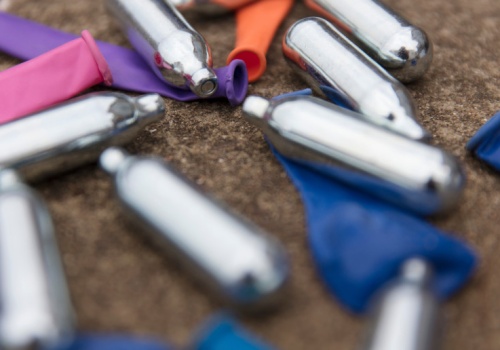 12 kwietnia Niemcy wprowadzili twardy zakaz. W Polsce wciąż dostępne