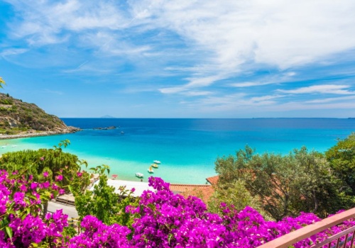 Tropikalna wyspa zaledwie kilka godzin od Polski. Nawet Napoleon tu był. Gdzie znajduje się ten raj?