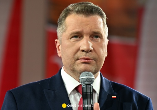 Przemysław Czarnek dostał pytanie o mieszkania dla młodych. 