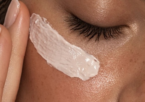 Naturalny efekt GLOW jak po wizycie w salonie? Ten krem na stałe gości w mojej kosmetyczce