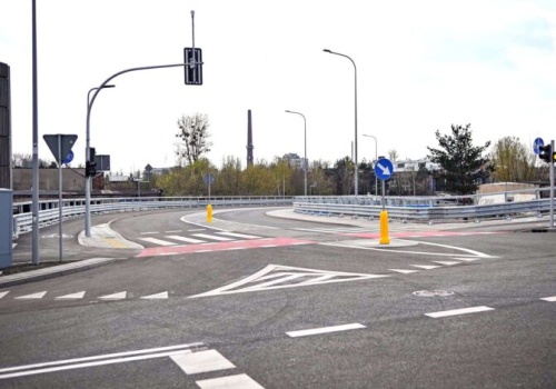 Świeże pasy na drogach. Wiosenne porządki poprawią bezpieczeństwo w Częstochowie