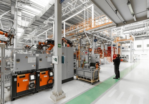 Brak prądu w firmie? Sprawdź, jak zabezpieczyć produkcję i uniknąć strat