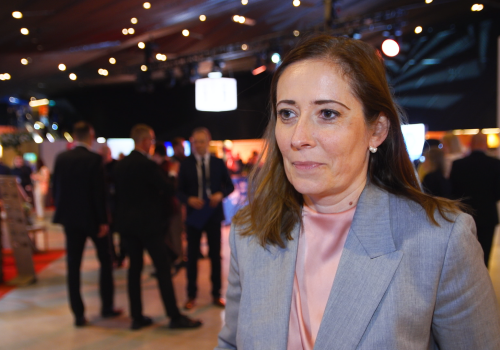 Opiekunowie psów i kotów mają coraz większe wymagania wobec jedzenia dla nich. Rośnie popyt na produkty premium i specjalistyczne