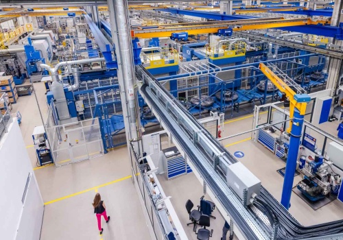 AI nie zastąpi liderów, ale bez kompetencji miękkich sami się wyeliminują