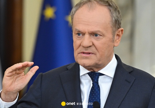 Donald Tusk spotka się z premier Ukrainy. W tle budowa centrum dla dronów
