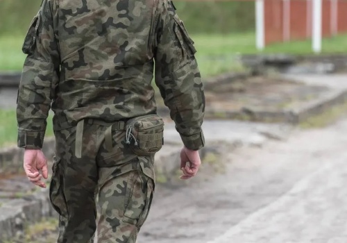 Przemoc w wojskowej uczelni. Wykładowca zawieszony