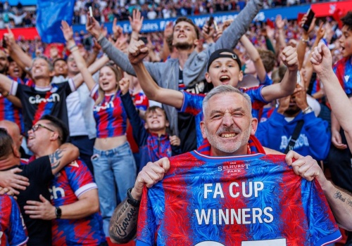 Najazd kibiców z Anglii na Kraków. Policja ściąga posiłki