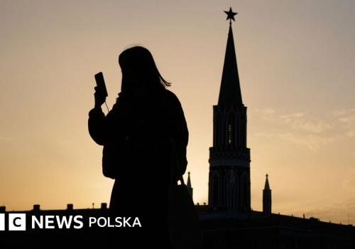 Rosja: Kreml zacieśnia kontrolę nad internetem, budząc społeczne niepokoje