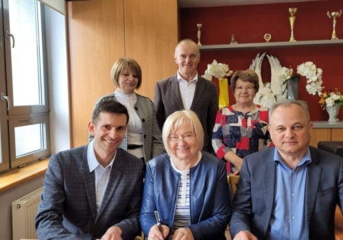 Seniorzy z Gorzkowic ze wsparciem wojewódzkim