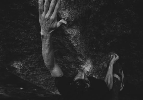 24-letni Hamish McArthur otwiera „Tilde” ~8C i apeluje…