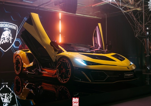 Drugi salon Lamborghini w Polsce. Na otwarciu szef marki i wyjątkowe auta