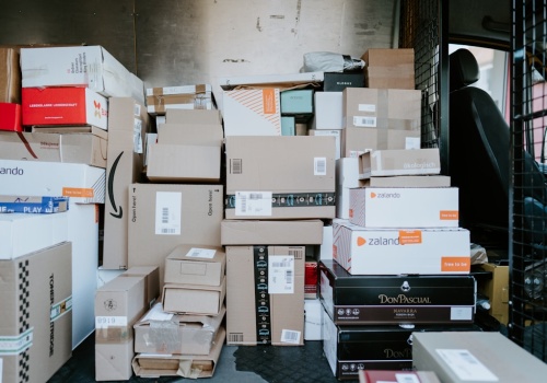 E-commerce w Polsce: jak dobrać opakowania do wysyłek InPost i ograniczyć koszty logistyki?