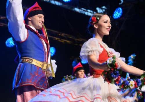 Zespół Pieśni i Tańca „Mazowsze” entuzjastycznie przyjęty w Nowym Jorku