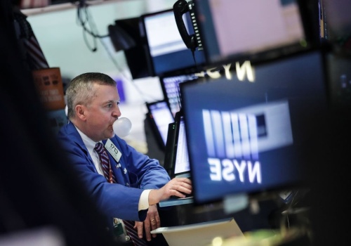 „Ryzykanci przychodzą na końcu”. Rosną dwie bańki, których większość inwestorów nie widzi. „Ceny akcji tych firm mogą spaść nawet o 85 proc.”