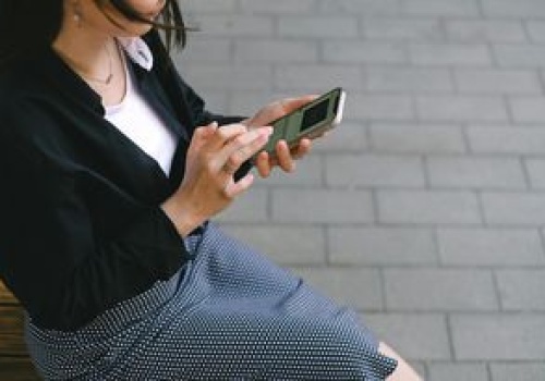 Dostałeś takiego SMS-a? Lepiej zablokuj kontakt