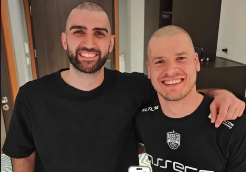 Marcin Janusz ogolony, złoto dla wojowników Cancer Fighters. Siatkarze nie zawiedli