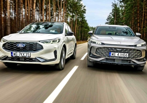 Ford Kuga i MG HS: hybrydowe SUV-y z solidnymi argumentami. Który ma ich więcej? | PORÓWNANIE