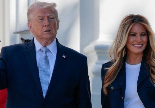 Poznała Trumpa, gdy był na randce z inną. Miała 28 lat, on 52. Teraz nawet sypialnie mają osobne