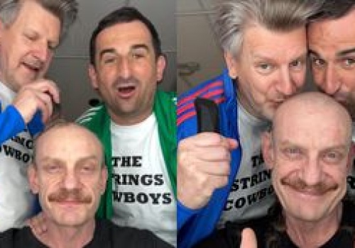 Bartosz Żukowski ogolił głowę w ramach akcji Łatwoganga. Pomógł Misiek Koterski