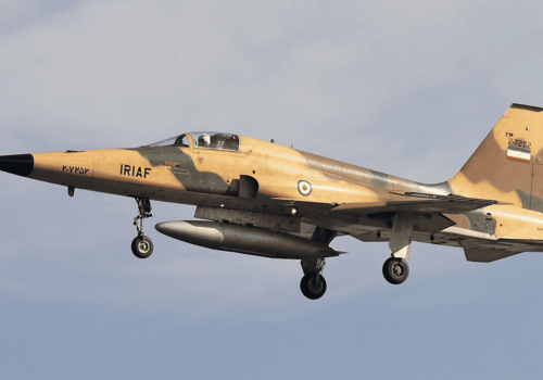 Nieznany epizod wojny. Irański F-5 zbombardował bazę USA