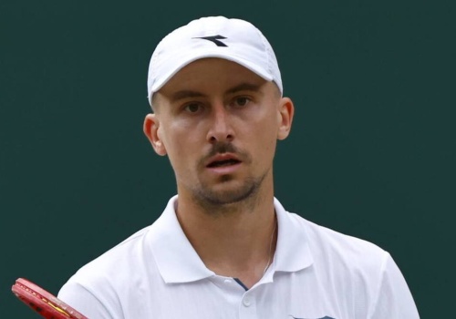 Polak gra dalej w Madrycie! Wystarczyły dwa sety