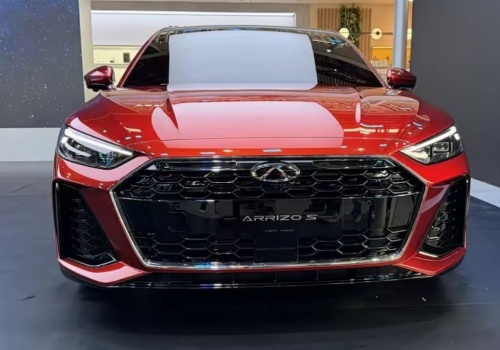 Mają w Polsce 35 salonów i same SUV-y. Pokazali sedana jak Audi A7, który dostanie klasyczny silnik 2.0