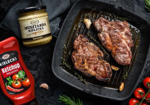 Szarpana karkówka w musztardowej marynacie