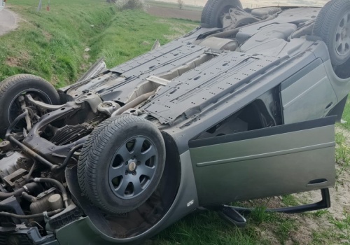 Wypadek w gminie Kłodawa. Ponad 5 promili za kierownicą