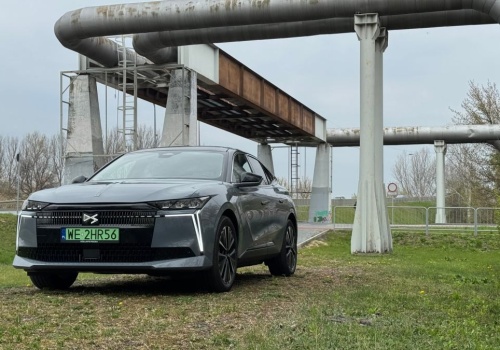 Nawet ponad 200 000 zł za francuskie premium. Jeździłem nowym DS No4 E-Tense