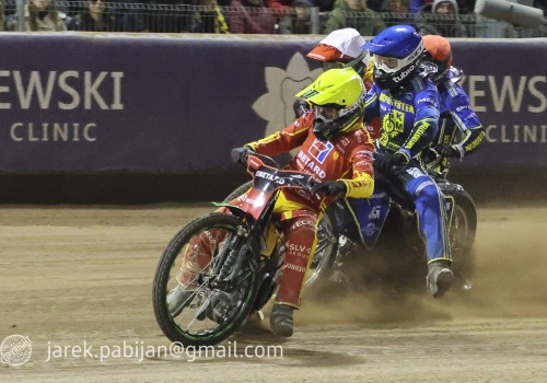 Żużel. Rekordowi juniorzy GKM, Pollestad jak Holta i harujący Douglas (STATYSTYKI)