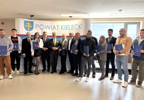 Dzięki wsparciu powiatu niepełnosprawni otworzą własne firmy