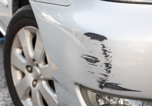 Zarysowałem komuś zderzak na parkingu. Zostawiłem telefon i teraz mam kłopoty