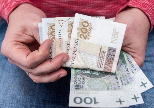 Wchodzi 400 plus dla seniora. Wnioski tylko do 29 maja