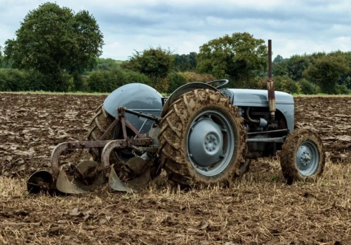 Komisja musi ustąpić? Ministrowie rolnictwa nie chcą odcięcia emerytów od dopłat.