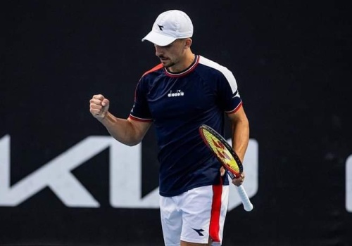 Tenis ziemny: Zieliński z awansem do 1/8 finału. Udany mecz Polaka w Madrycie.