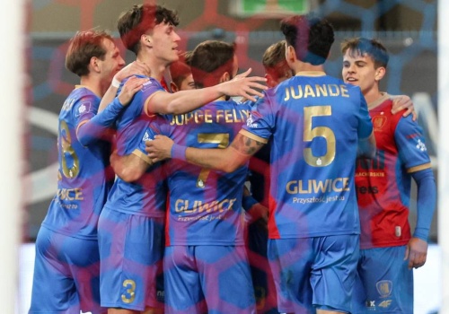 Piast zdeklasował rywala w Ekstraklasie! Bajeczny gol w końcówce