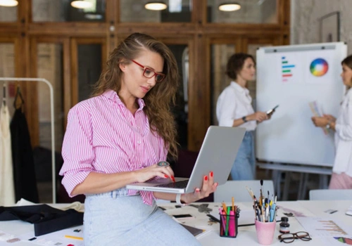 Jakość zamiast chaosu. Polskie AI robi porządek